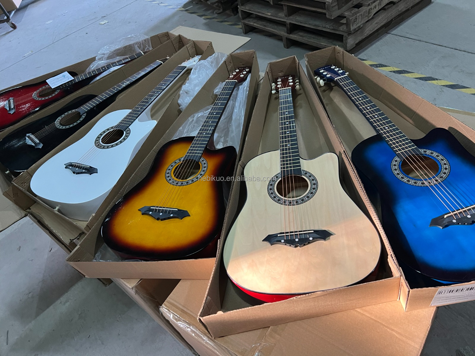 HEBIKUO High Quality 38 Inch Acoustic Guitar for Beginner Practice and Travel Performance