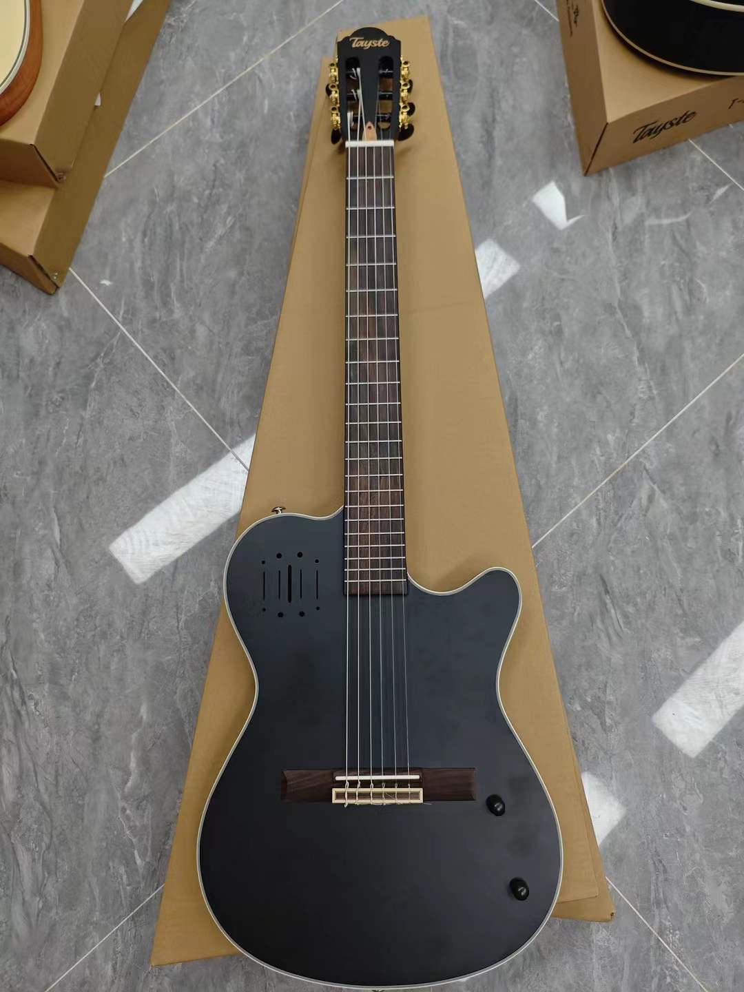 Silent Guitar Classical CG100 39 Inches Matte Finishing 6-String Nylon String Rosewood Fretboard