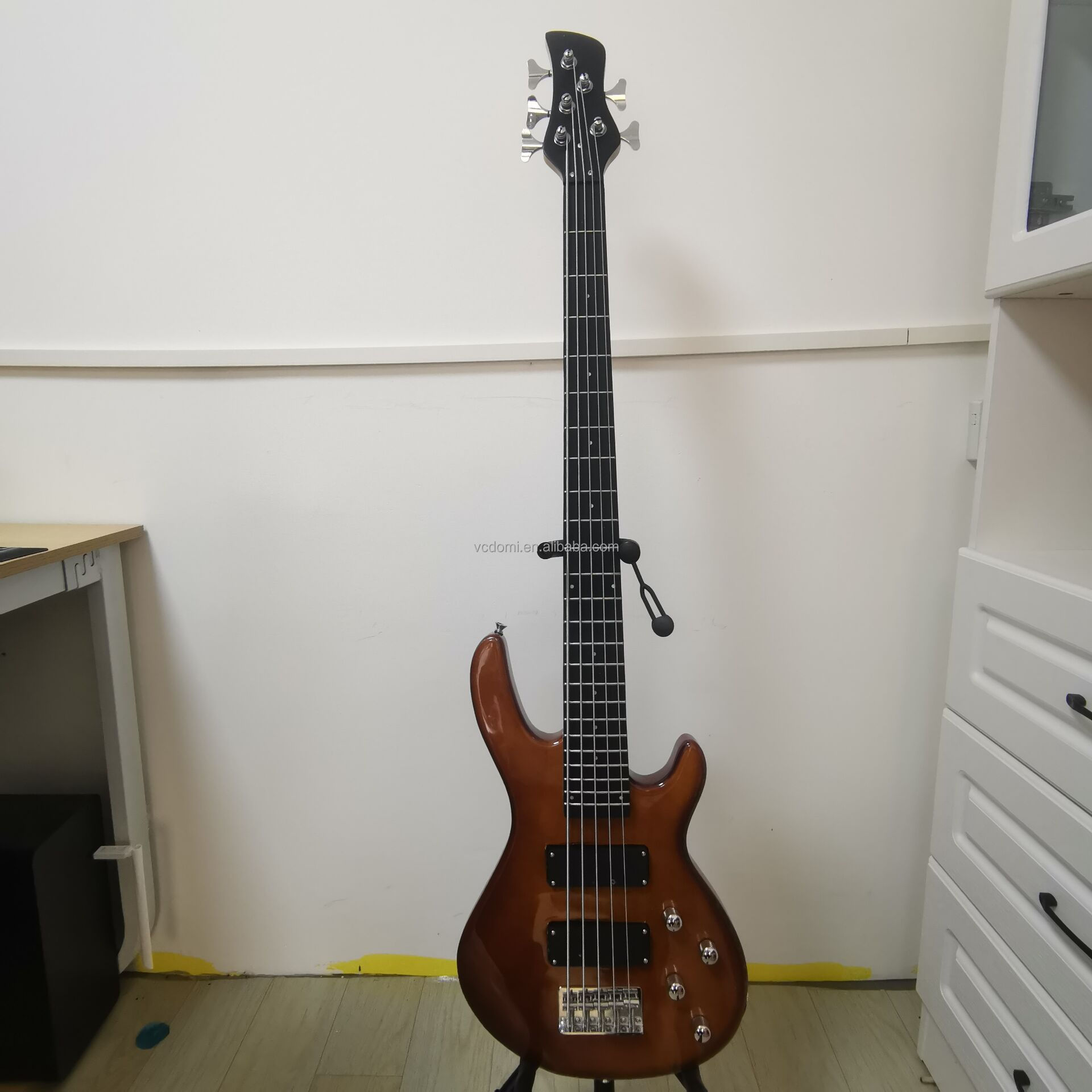 Electric Guitar bass specification